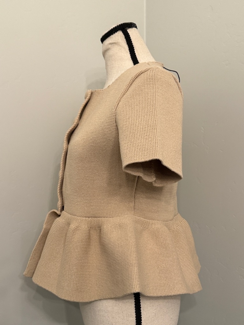 Zara Textured Peplum Top Small NWT Beige Button Front Structured Blouse - Picture 10 of 12